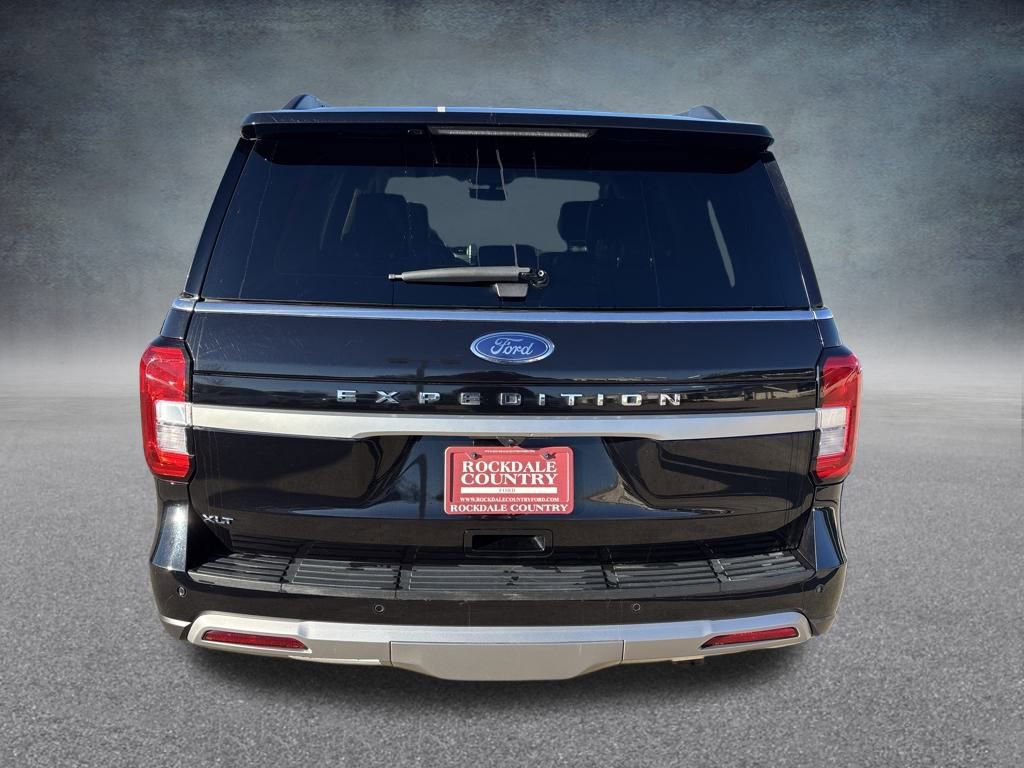 Used 2024 Ford Expedition XLT image 4