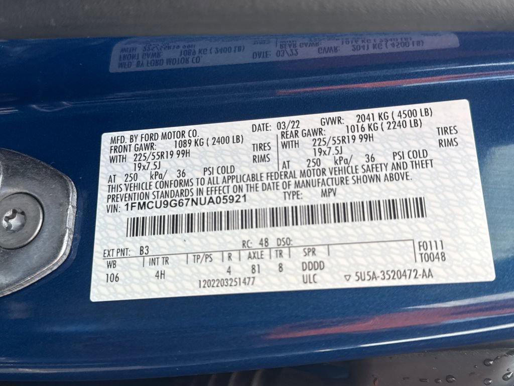 Used 2022 Ford Escape SE w/ SE Sport Appearance Package image 33