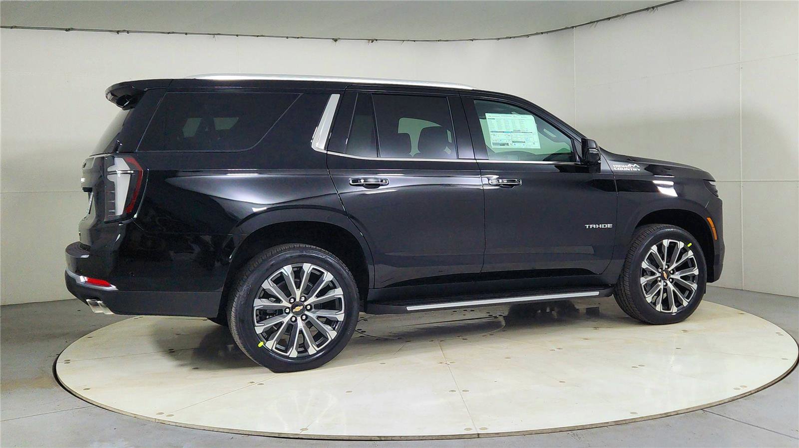 New 2026 Chevrolet Tahoe High Country w/ Sun And Tow Package image 7