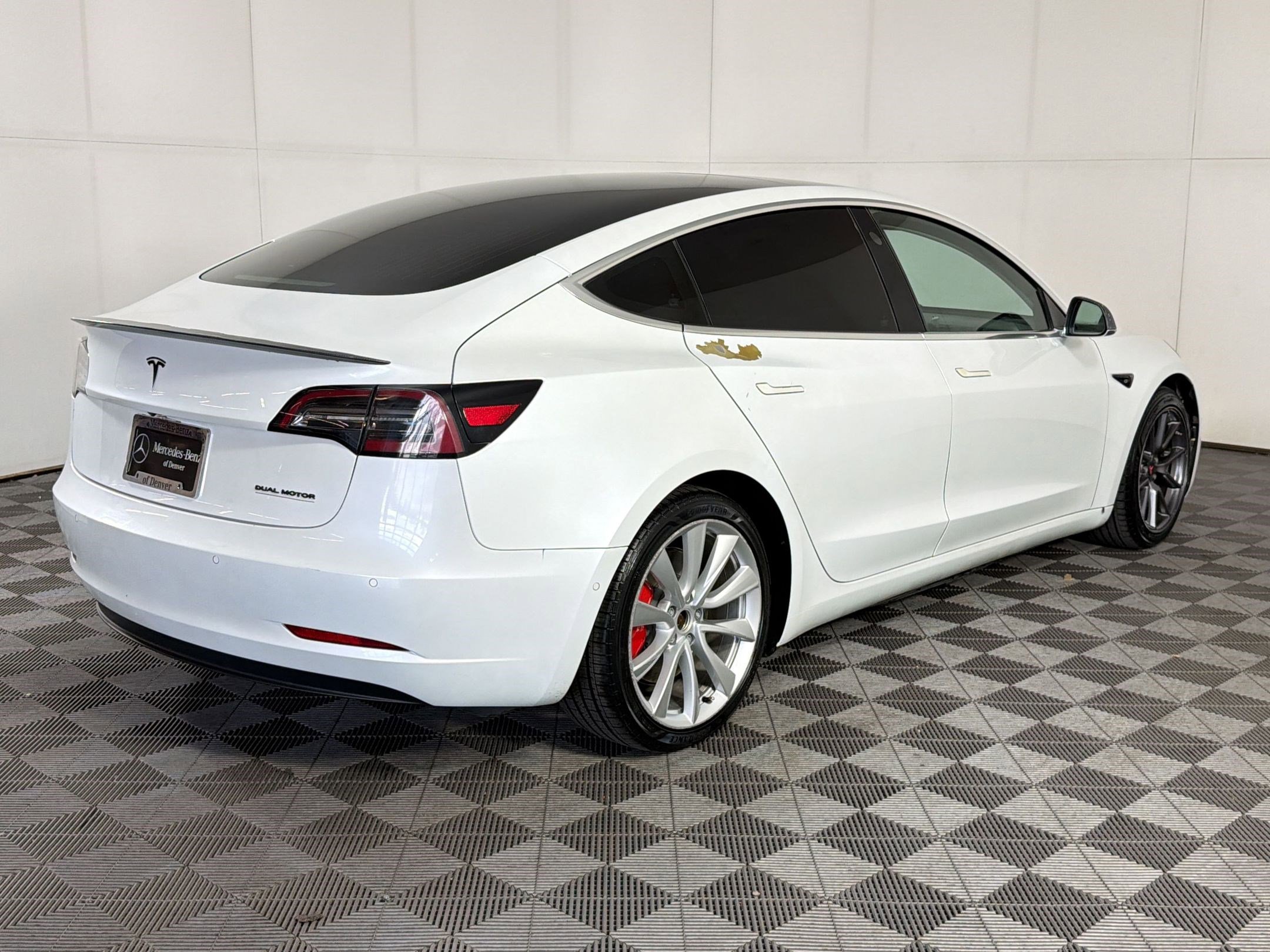 Used 2020 Tesla Model 3 Performance AWD/4WD image 9