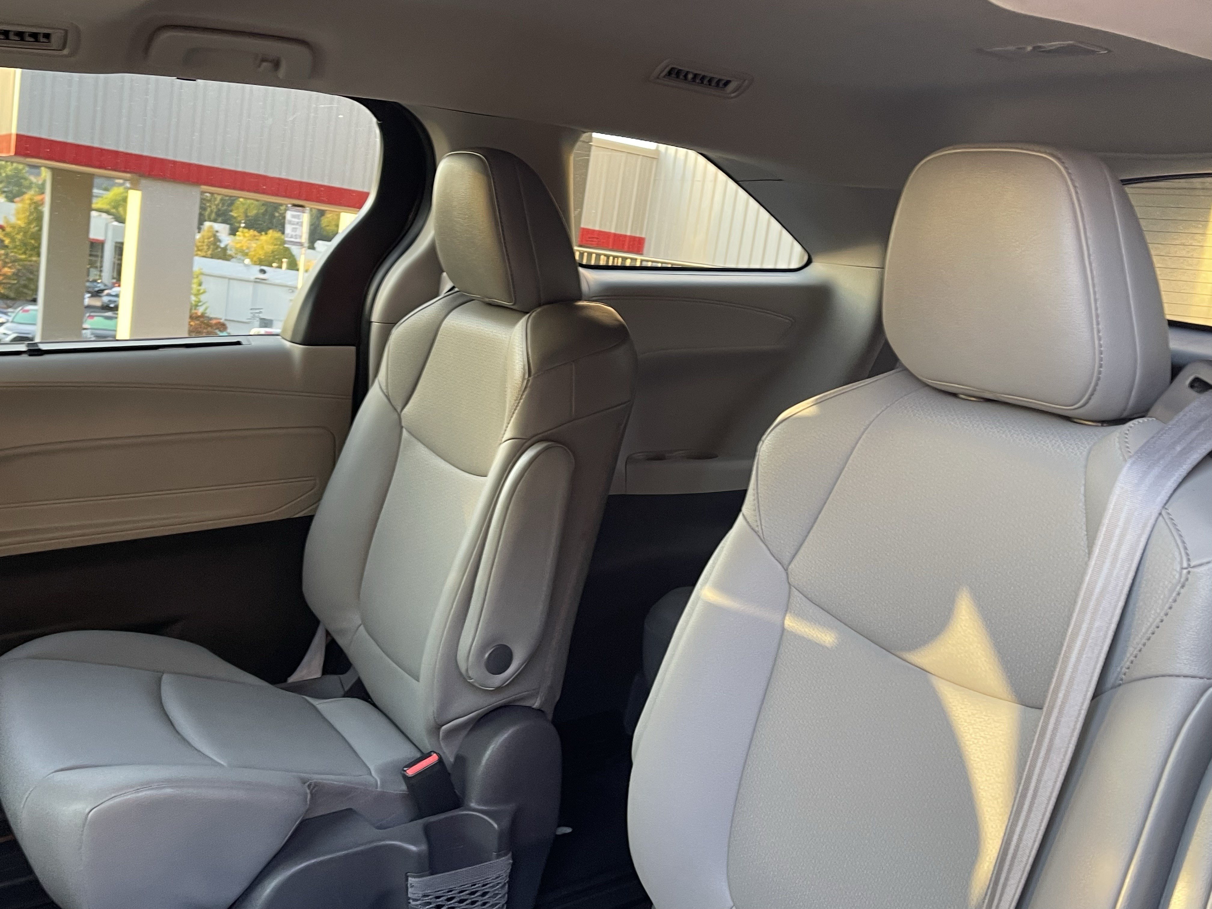 Certified 2021 Toyota Sienna XLE AWD/4WD image 16