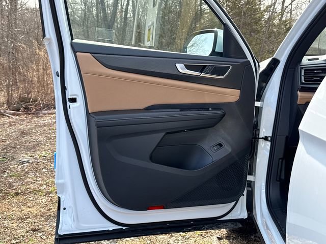 New 2026 Volkswagen Atlas Cross Sport SEL image 9