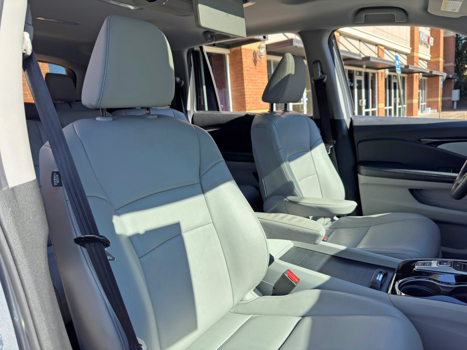 Used 2020 Honda Pilot Touring image 38