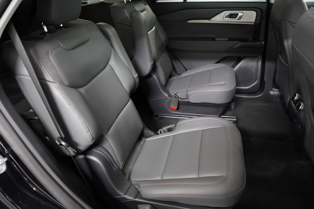 New 2026 Ford Explorer Active w/ Active Comfort Package AWD/4WD image 20