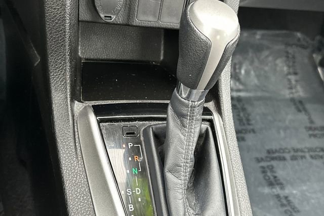 Used 2015 Toyota Corolla LE image 23