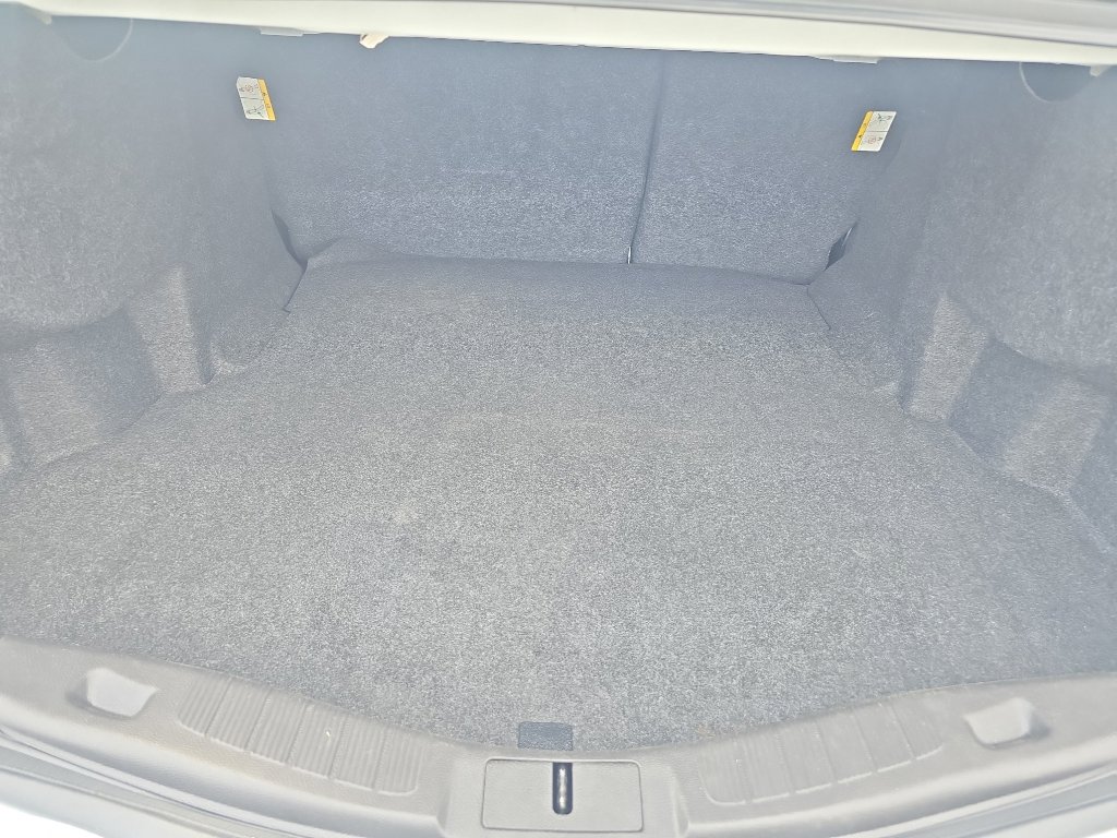 Used 2015 Ford Fusion S image 10