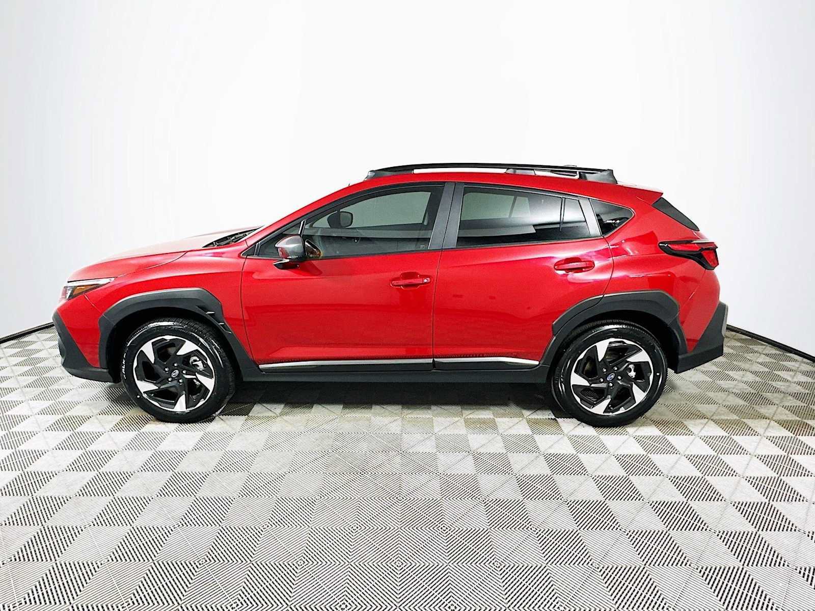 Used 2025 Subaru Crosstrek 2.5i Limited w/ Popular Package #3A AWD/4WD image 4