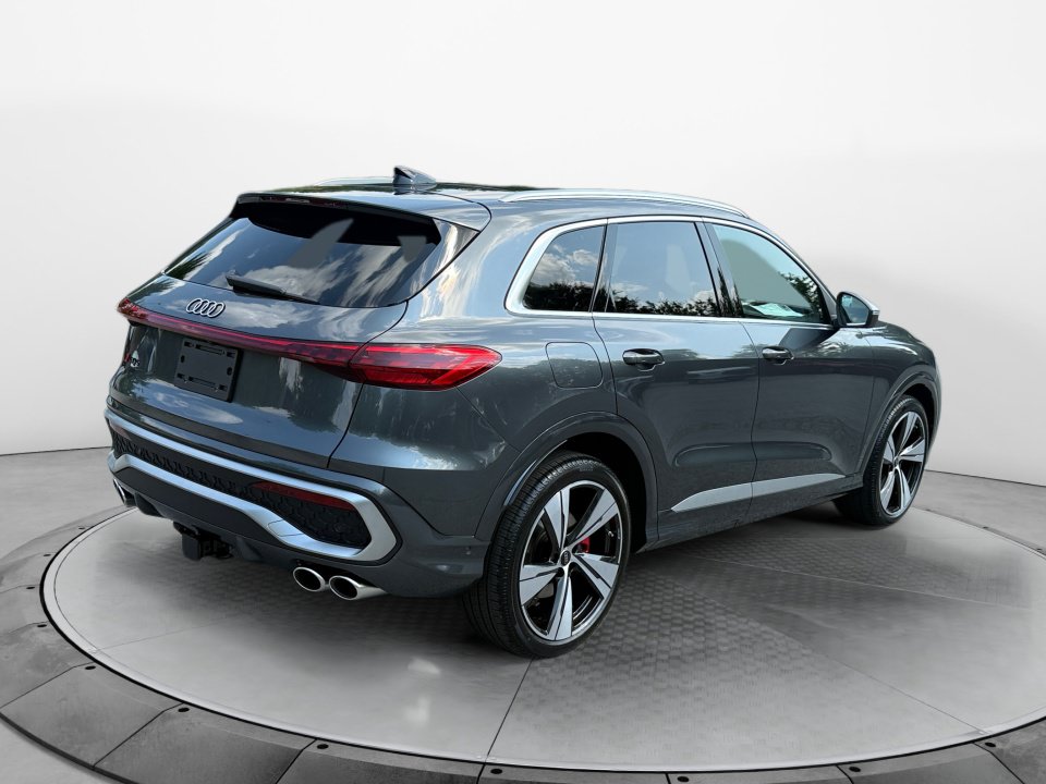 New 2026 Audi SQ5 Premium Plus AWD/4WD image 7