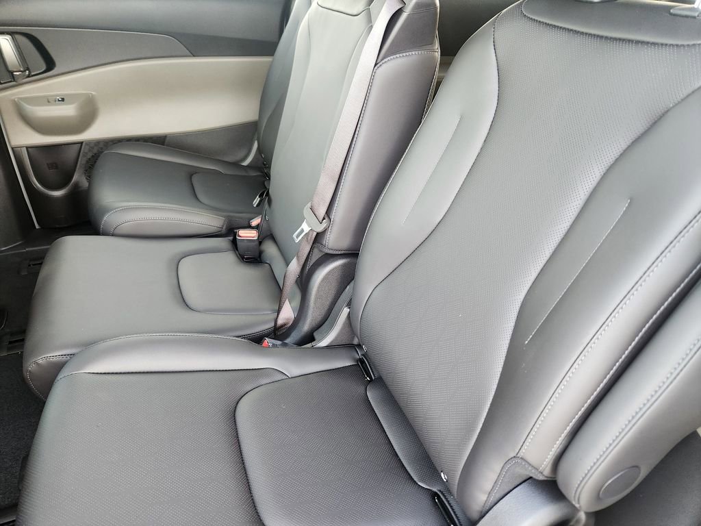 New 2026 Kia Carnival EX image 10