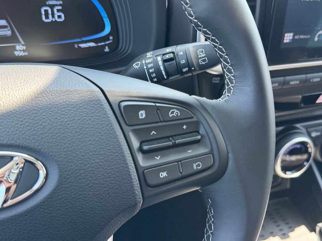Used 2026 Hyundai Venue SEL FWD image 43