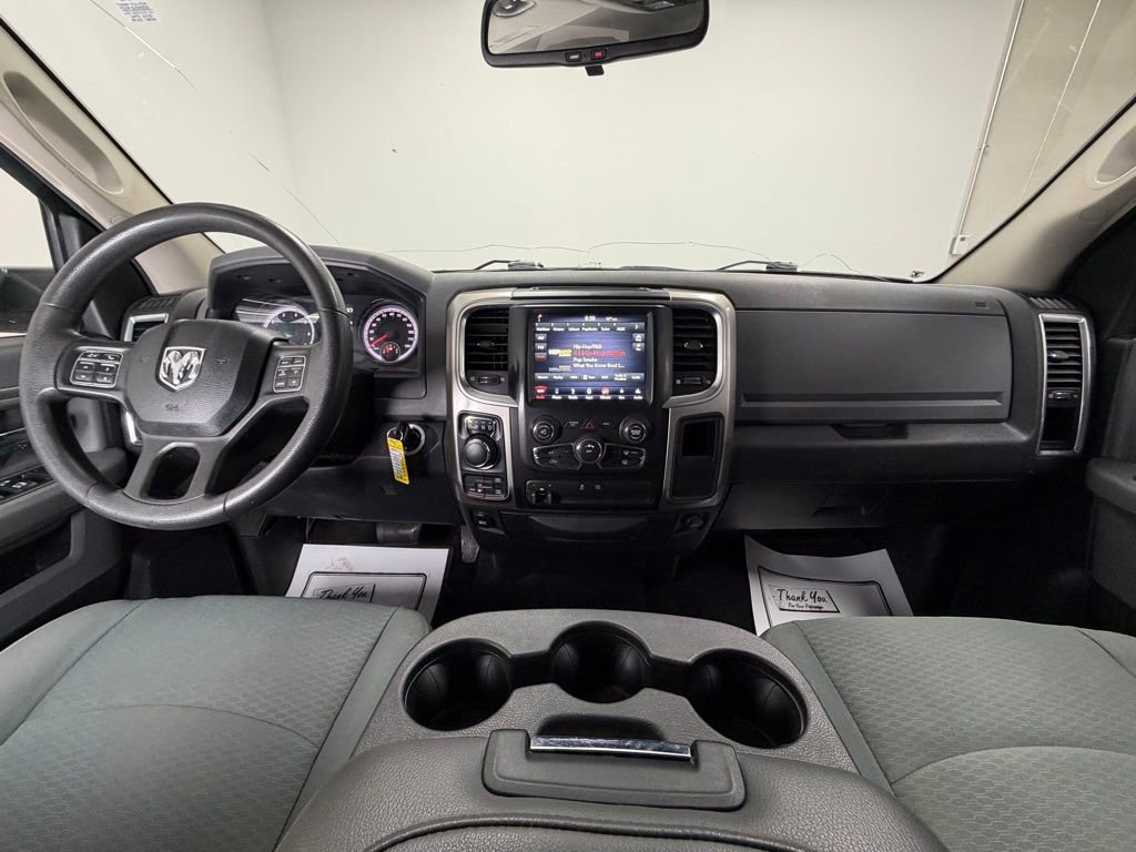 Used 2018 RAM 1500 SLT image 10