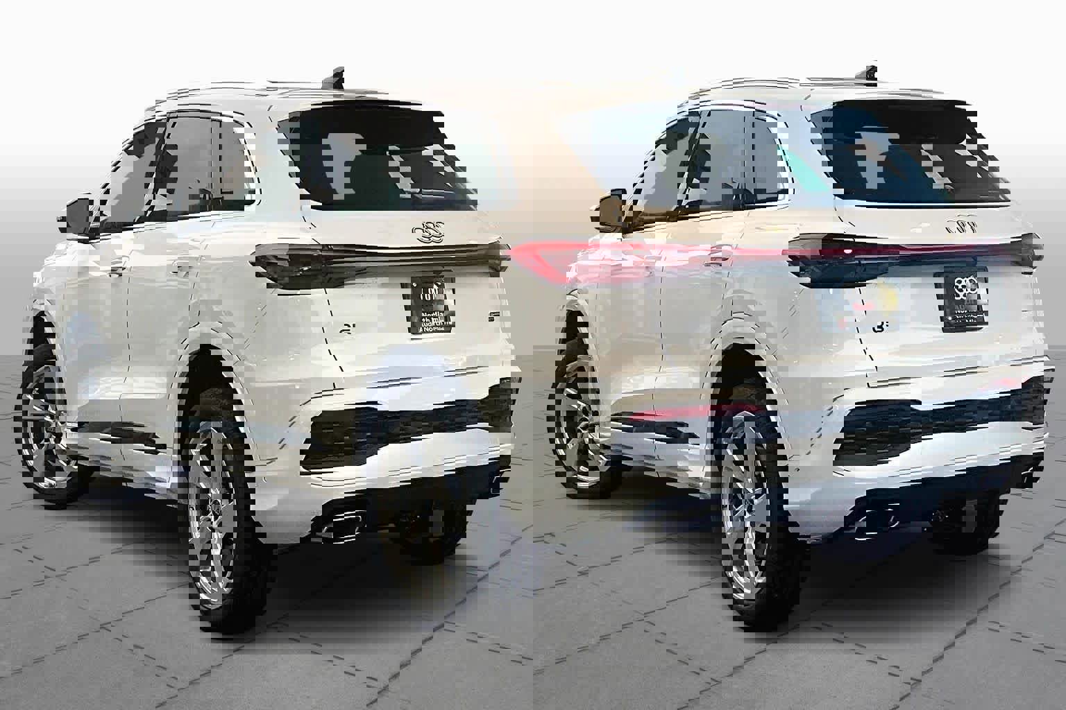 New 2025 Audi Q5 Premium Plus image 12