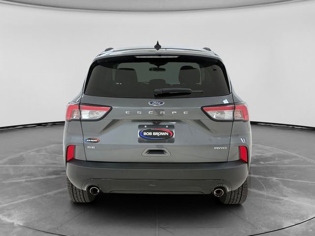 Used 2021 Ford Escape SE w/ SE Sport Appearance Package AWD/4WD image 4
