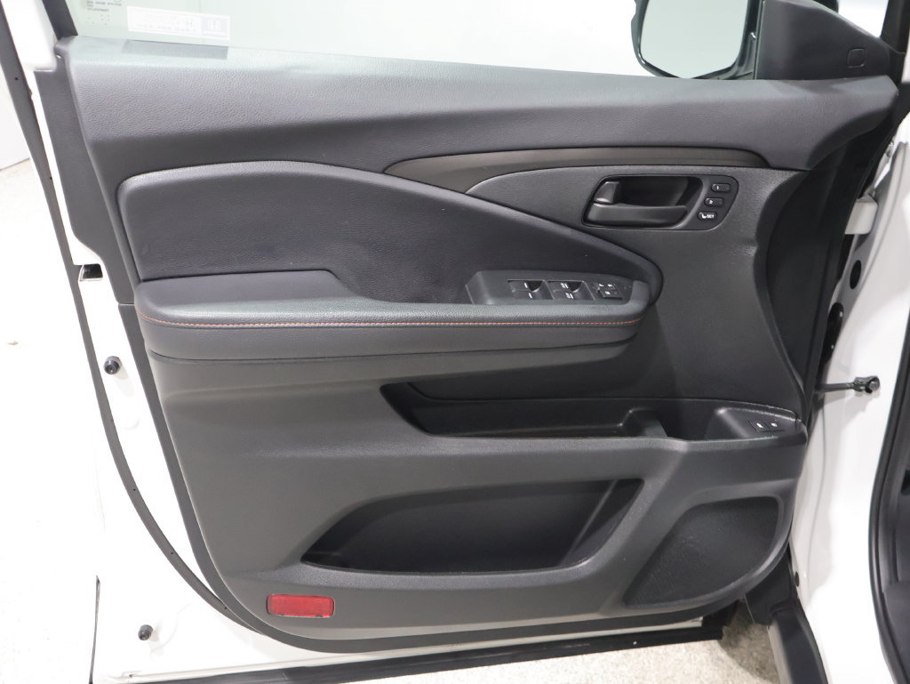 Used 2024 Honda Passport TrailSport image 13