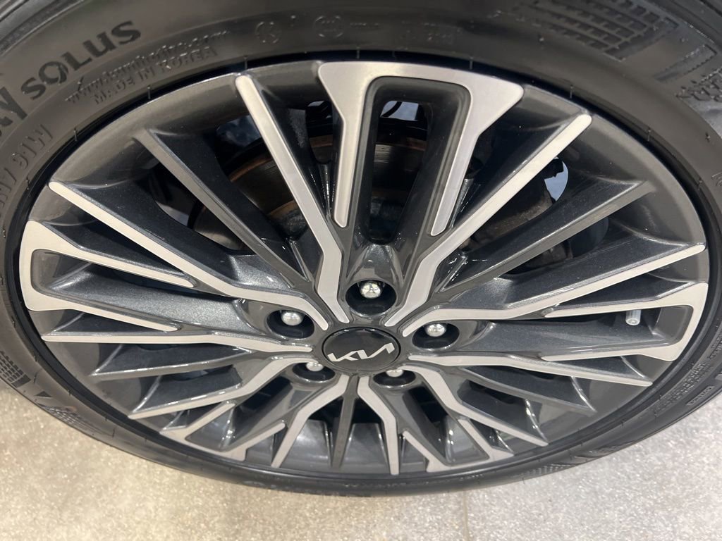 Certified 2024 Kia Forte GT-Line image 41