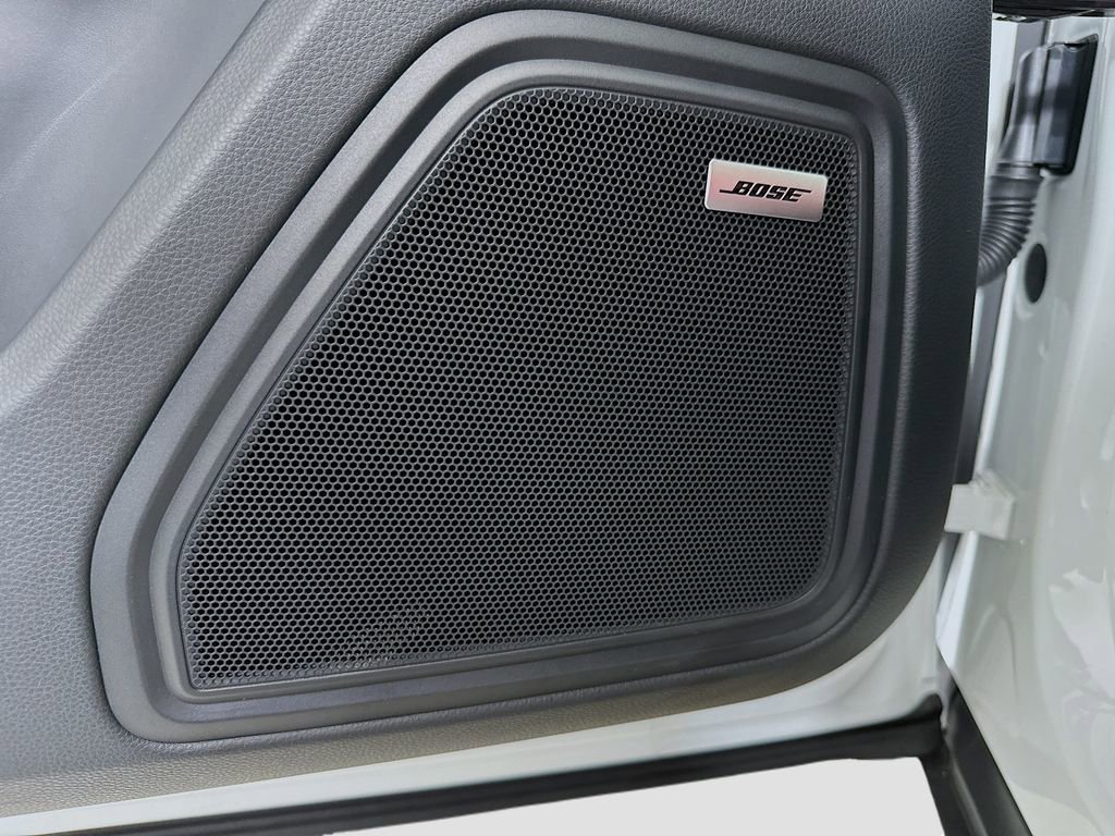 New 2025 Porsche Macan image 21