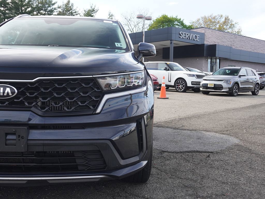 Used 2021 Kia Sorento S FWD image 15