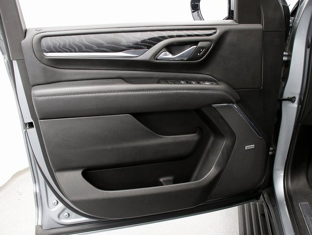 Used 2023 GMC Yukon XL Denali image 25