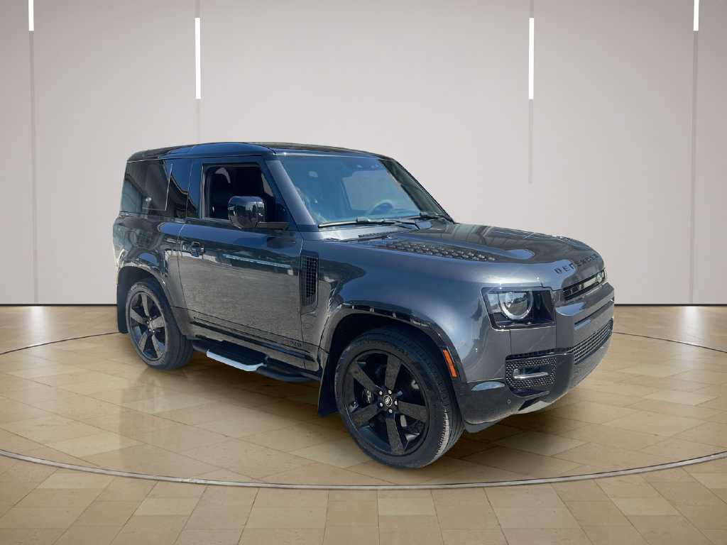 Used 2023 Land Rover Defender 90 V8 AWD/4WD image 9