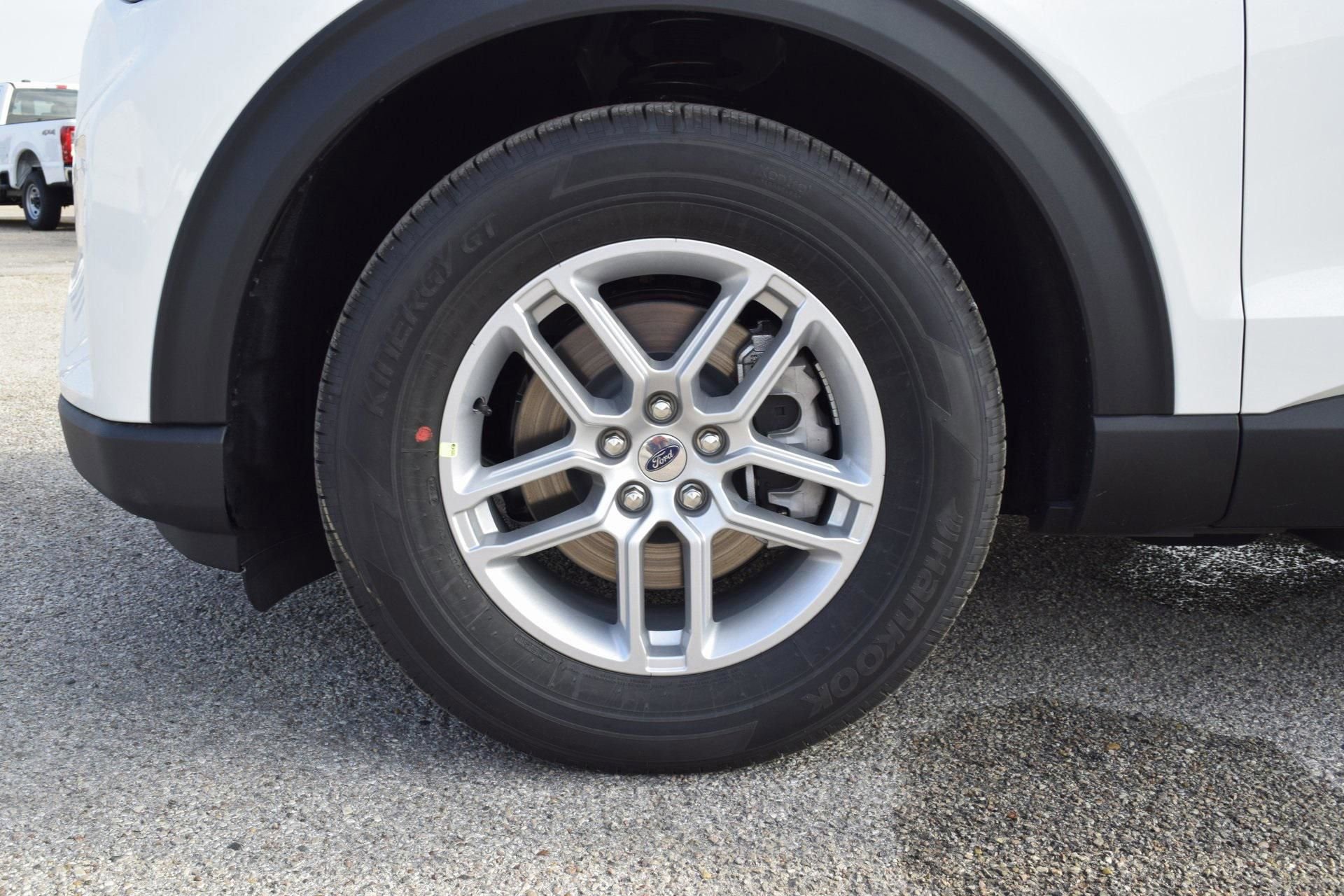 New 2026 Ford Explorer Active w/ Active Comfort Package image 27