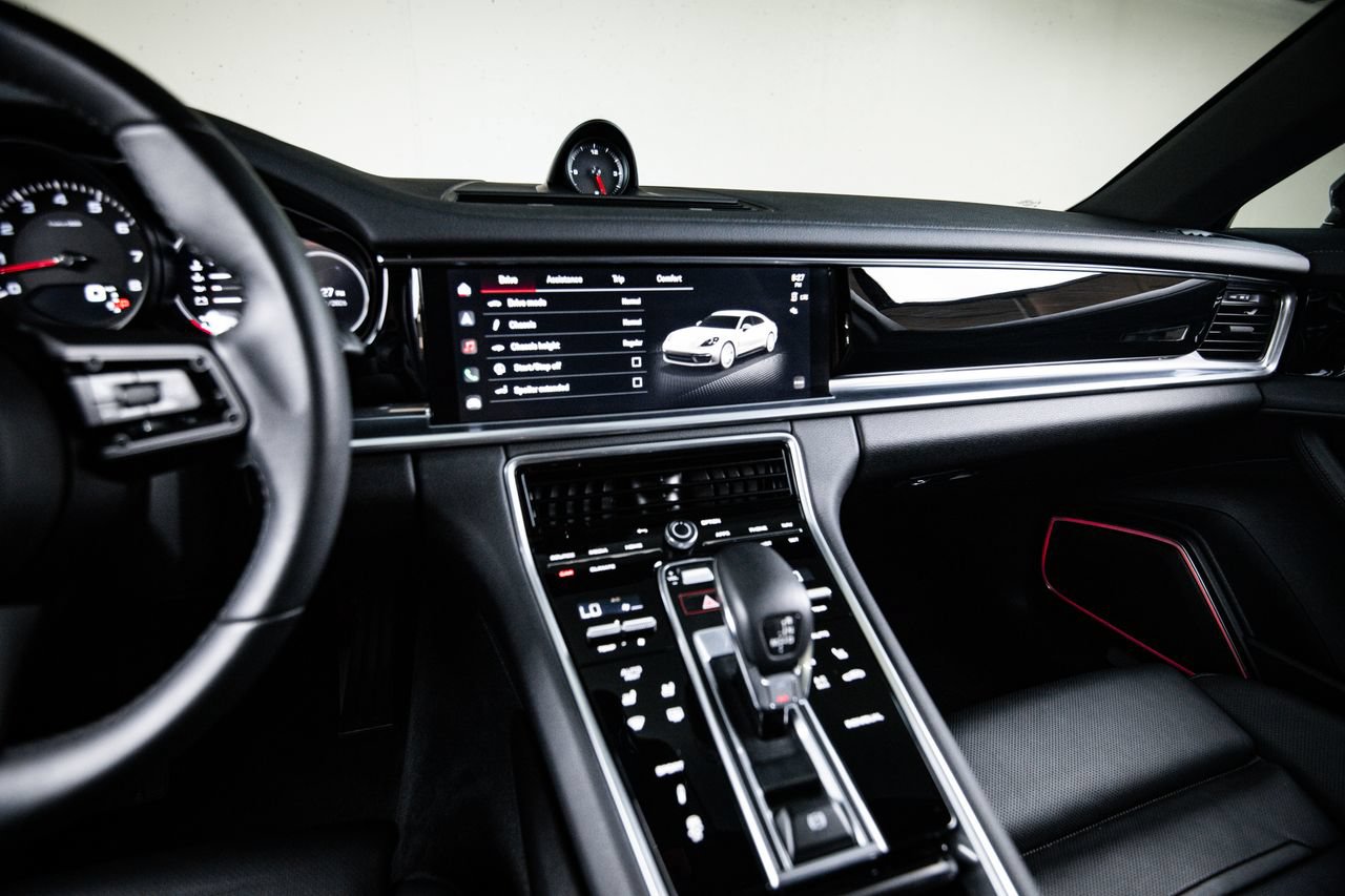 Certified 2023 Porsche Panamera image 19