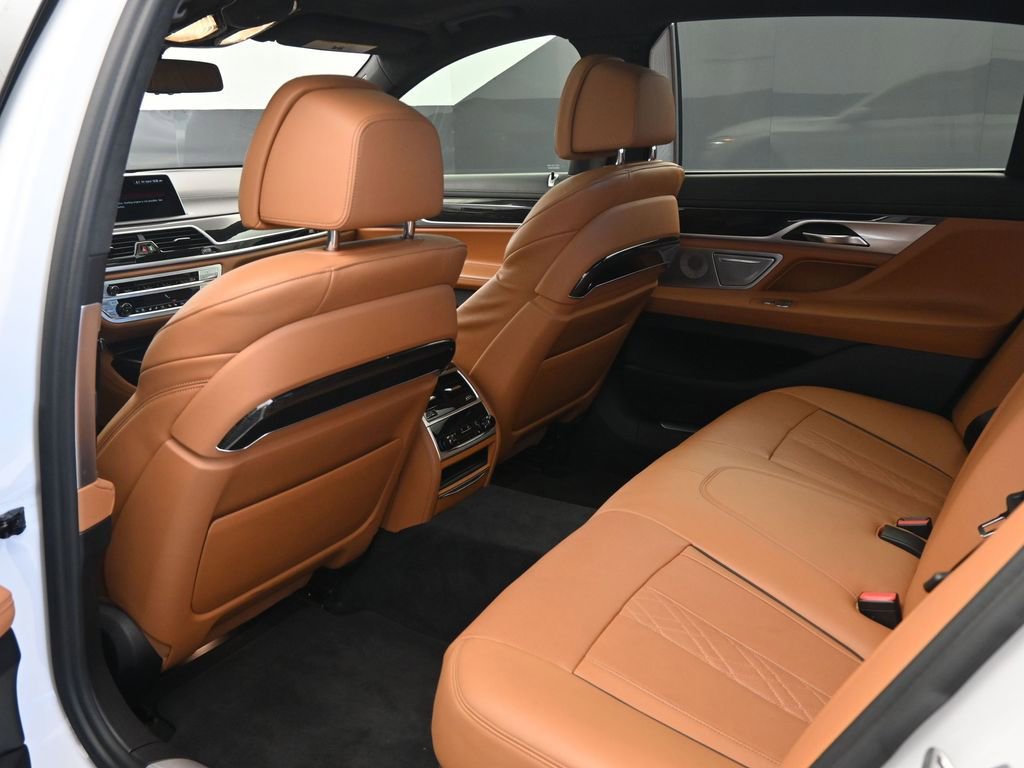 Used 2018 BMW 750i 750i 4D Sedan image 19