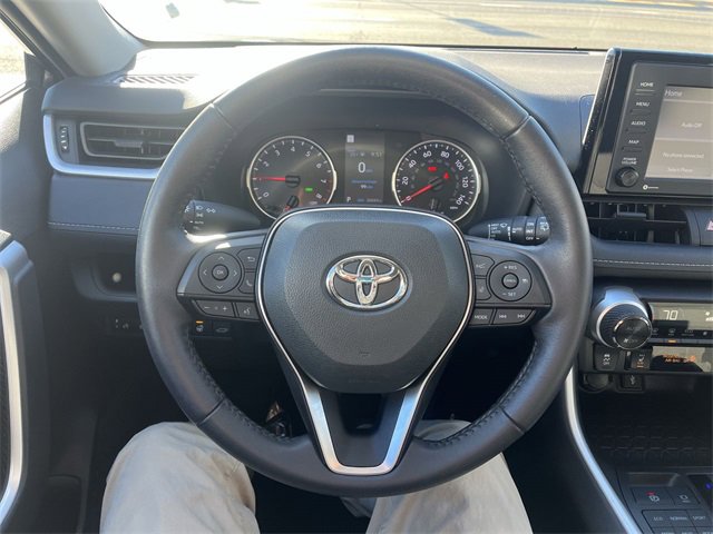 Used 2022 Toyota RAV4 XLE image 14