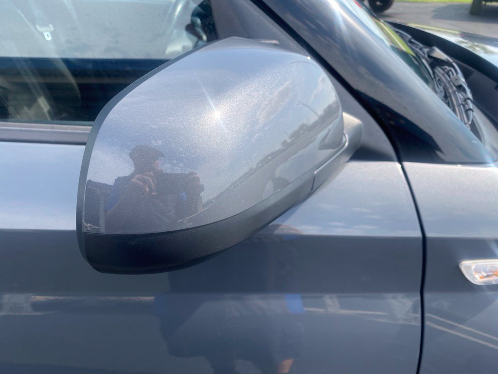 Used 2025 Hyundai Venue SEL FWD image 12