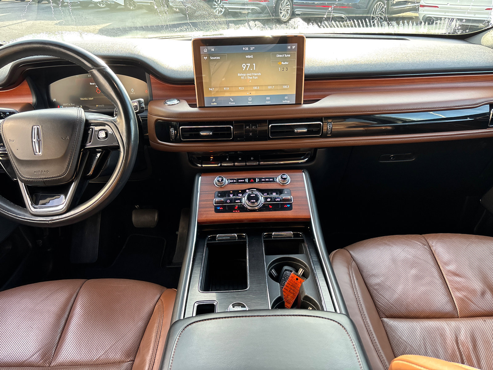 Used 2020 Lincoln Aviator Reserve image 28
