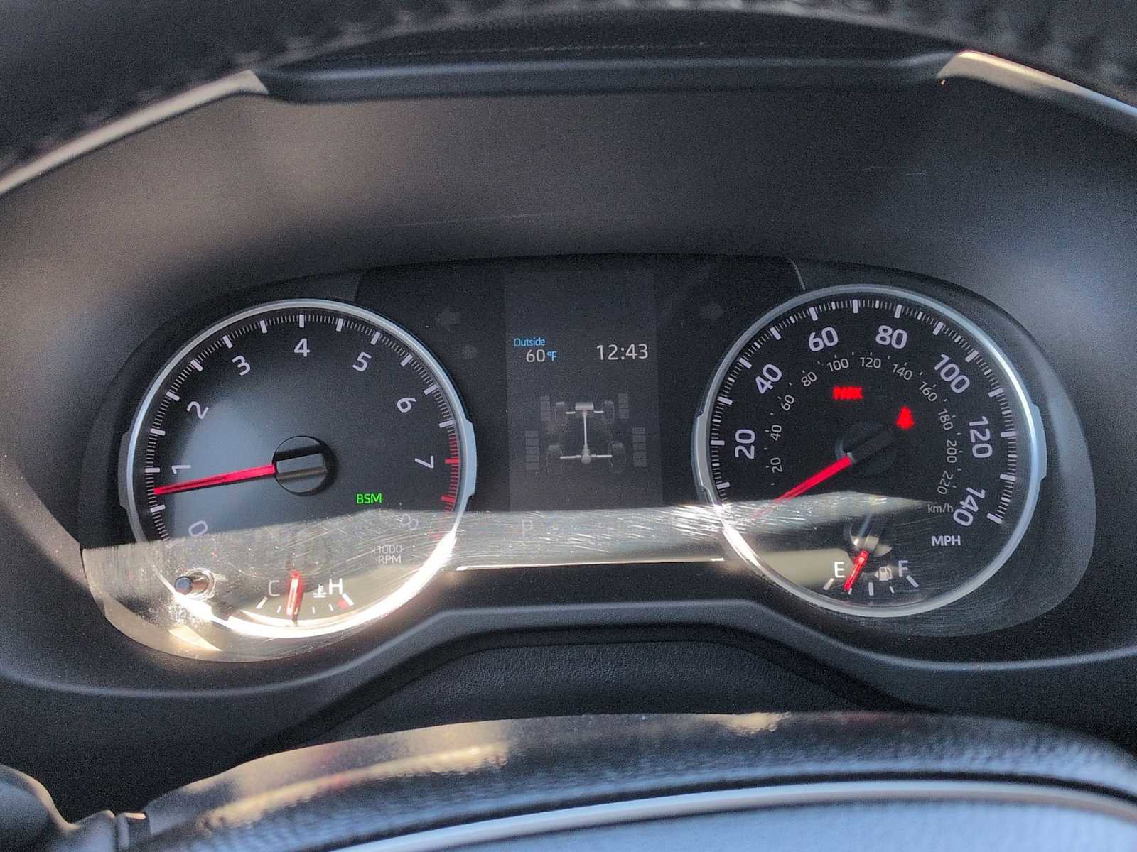 Used 2020 Toyota RAV4 XLE w/ Convenience Package image 34