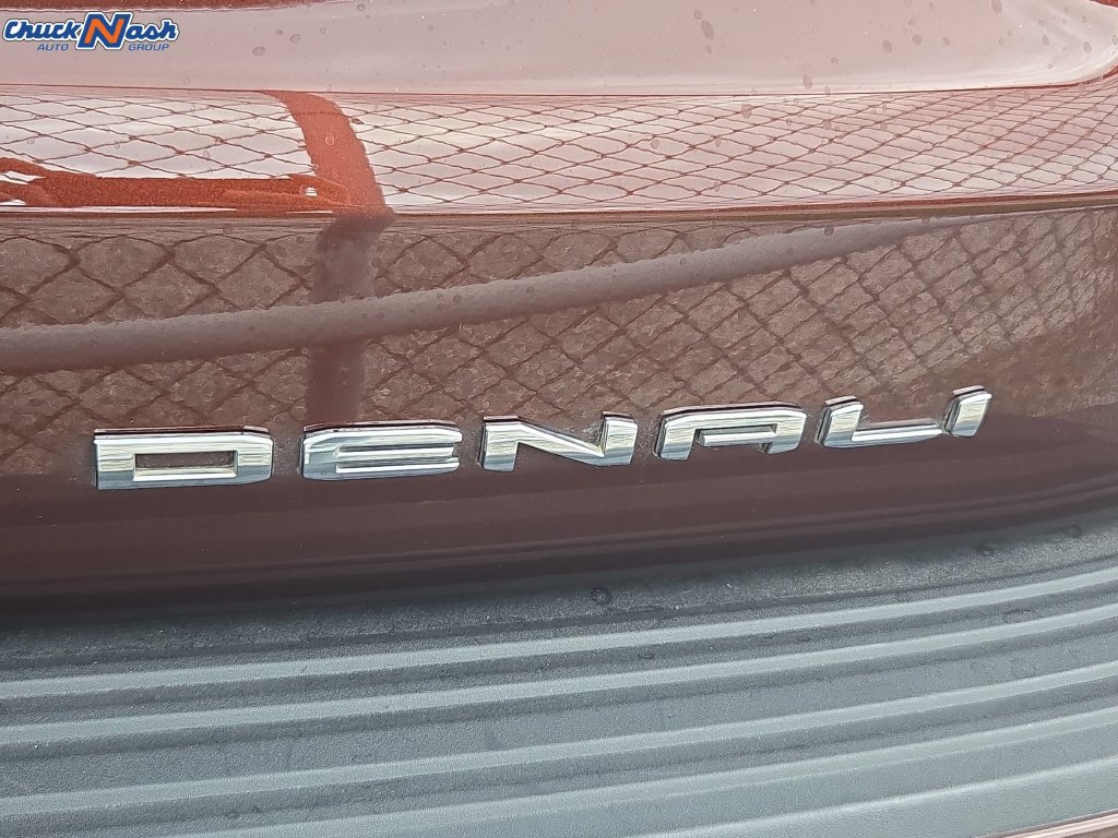 Used 2023 GMC Yukon Denali w/ LPO, Floor Liner Package AWD/4WD image 7