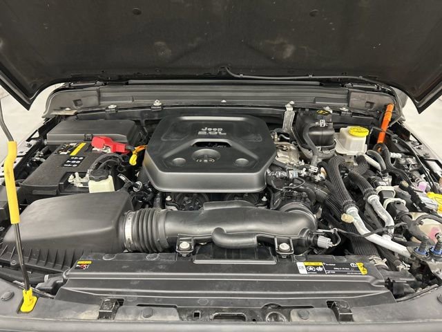 Used 2021 Jeep Wrangler Unlimited Sahara AWD/4WD image 29