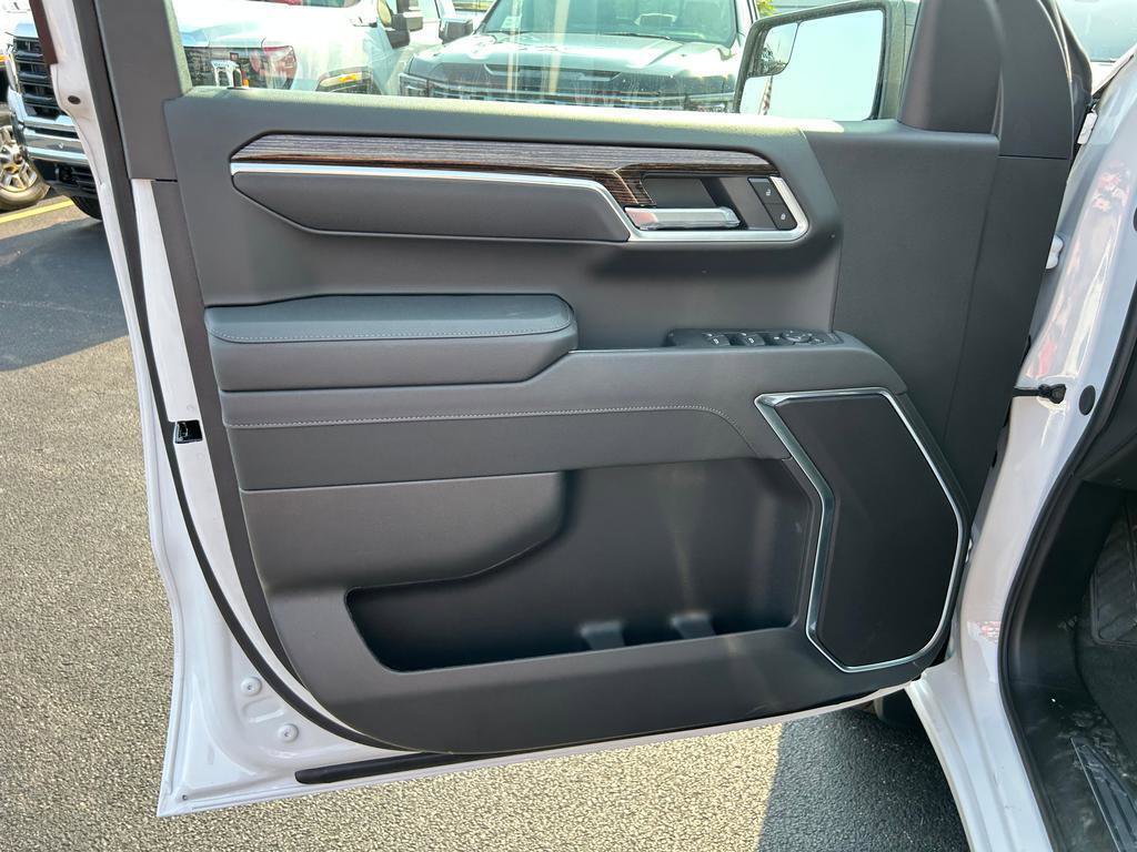 New 2026 GMC Sierra 1500 Elevation image 5