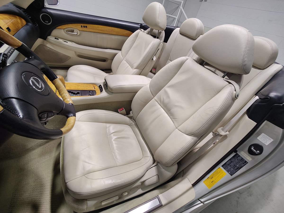Used 2002 Lexus SC 430 Convertible RWD image 27