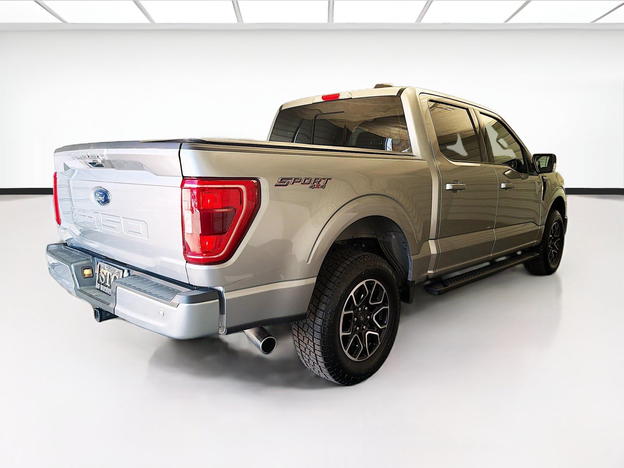 Used 2023 Ford F150 XLT w/ Equipment Group 302A High AWD/4WD image 4