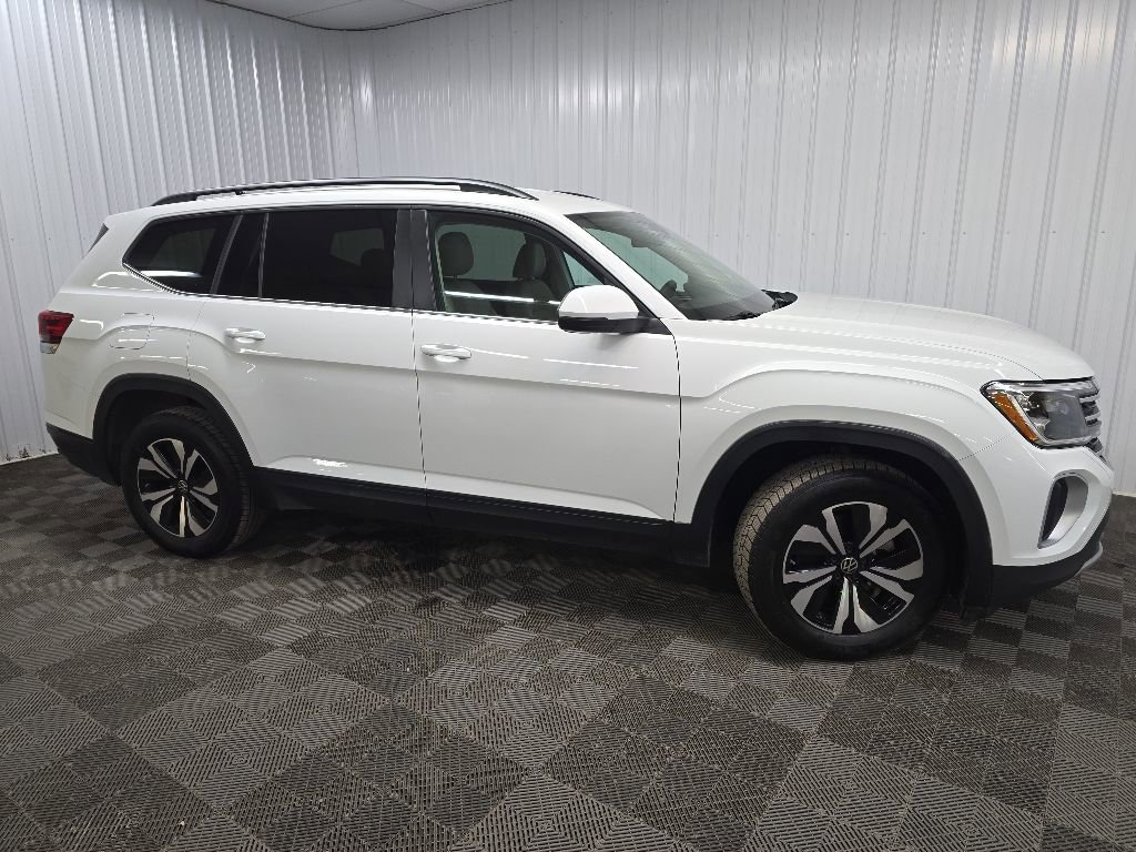 Used 2024 Volkswagen Atlas SE