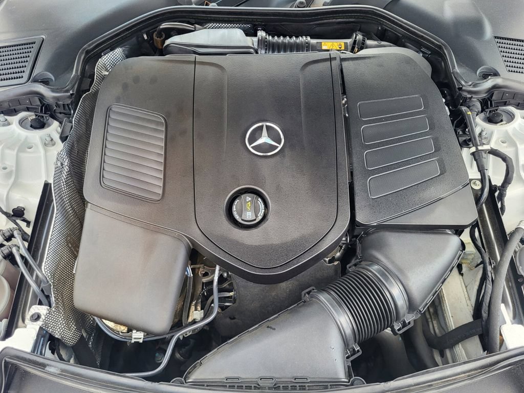 Used 2024 Mercedes-Benz C 300 Sedan image 30