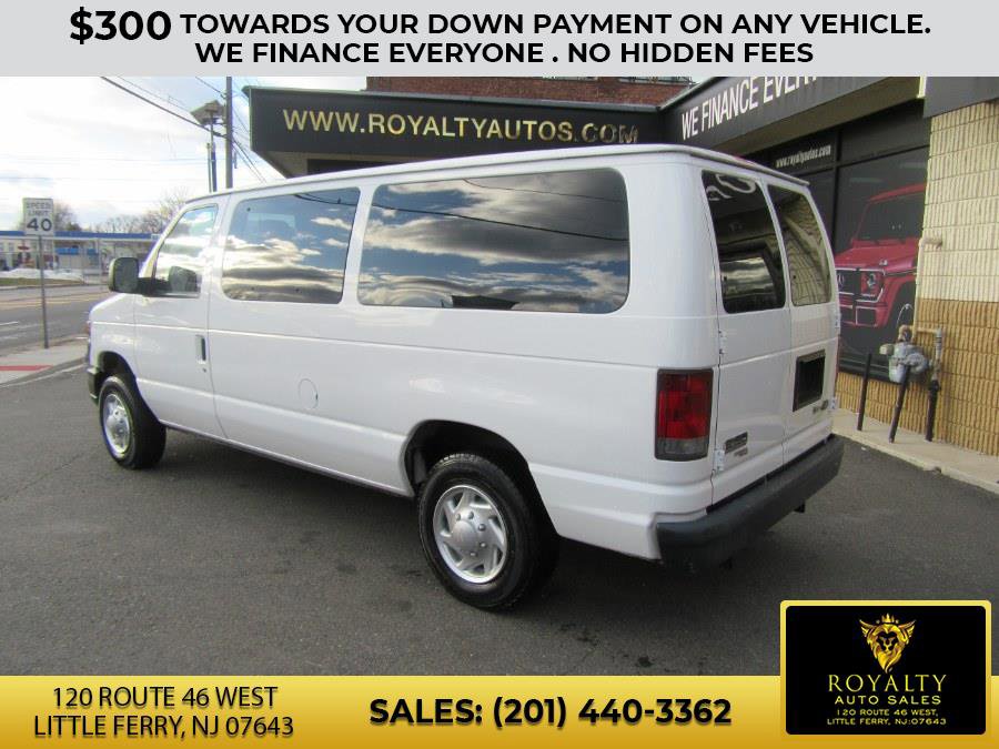 Used 2011 Ford E-150 and Econoline 150 E-150 XLT image 7