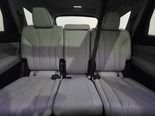 Used 2025 Acura MDX SH-AWD w/ Advance Package image 15