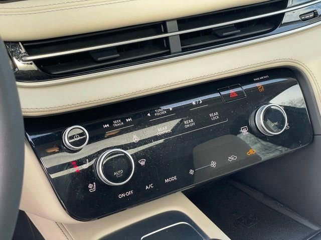 Used 2023 INFINITI QX60 Luxe w/ Cargo Package AWD/4WD image 18