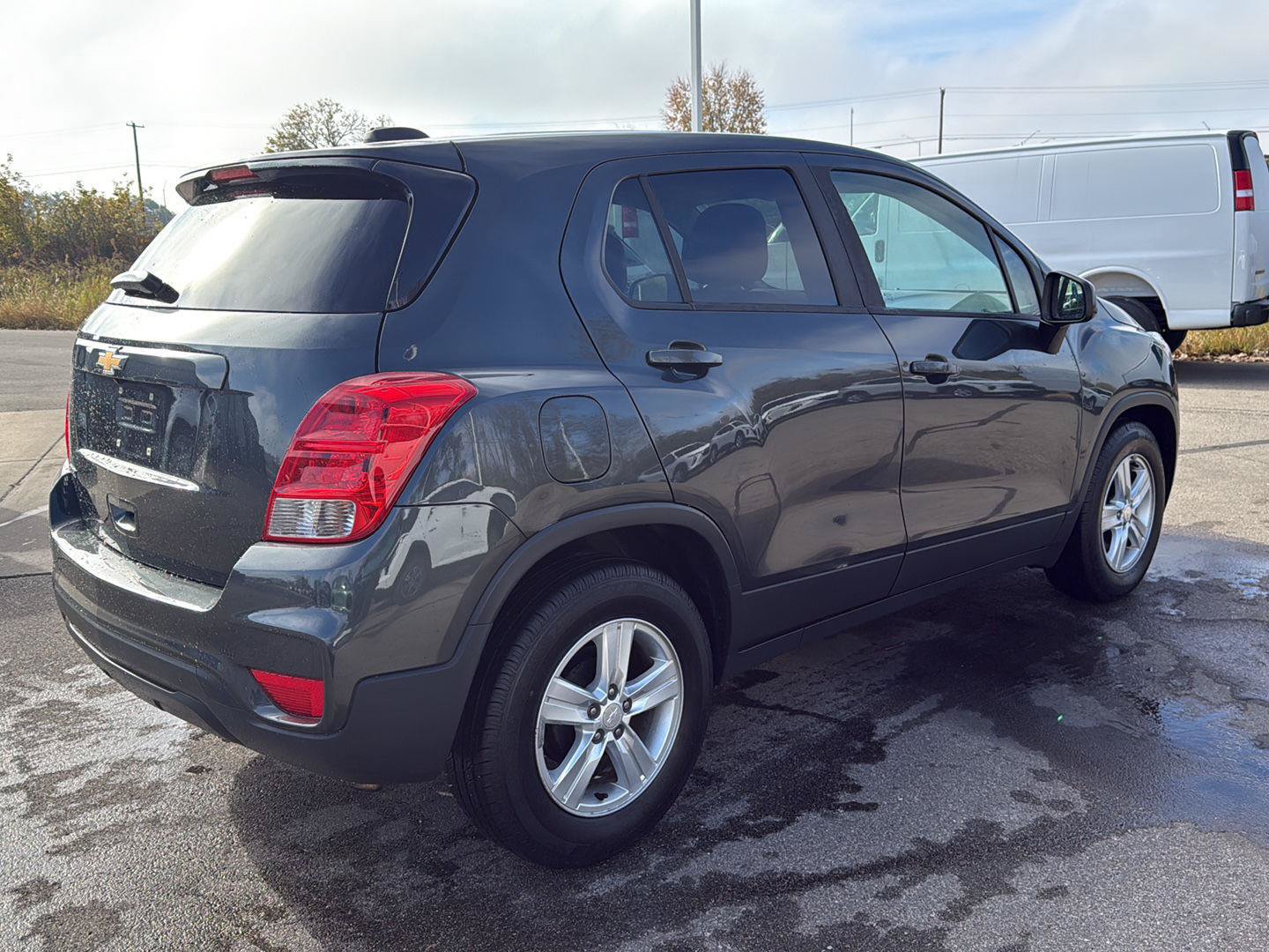 Used 2020 Chevrolet Trax LS w/ Tint and Cruise Package FWD image 9