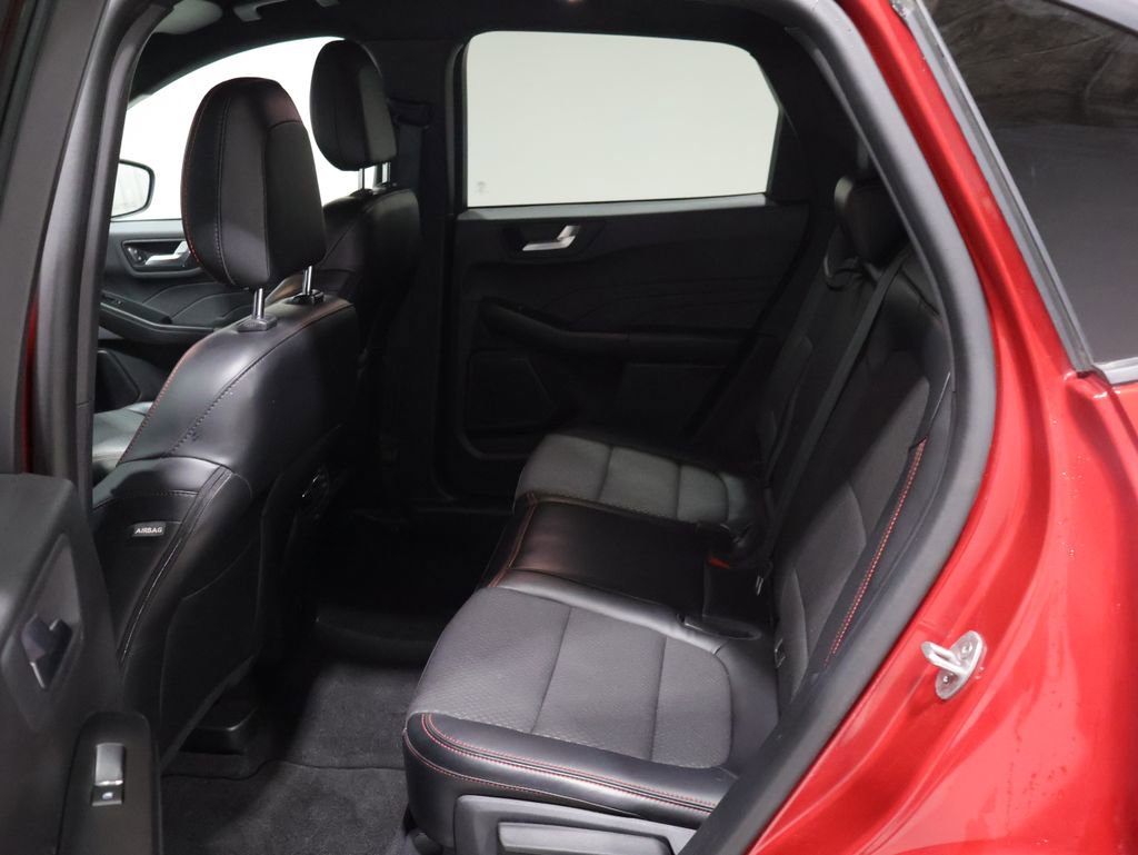 Used 2024 Ford Escape ST-Line image 18