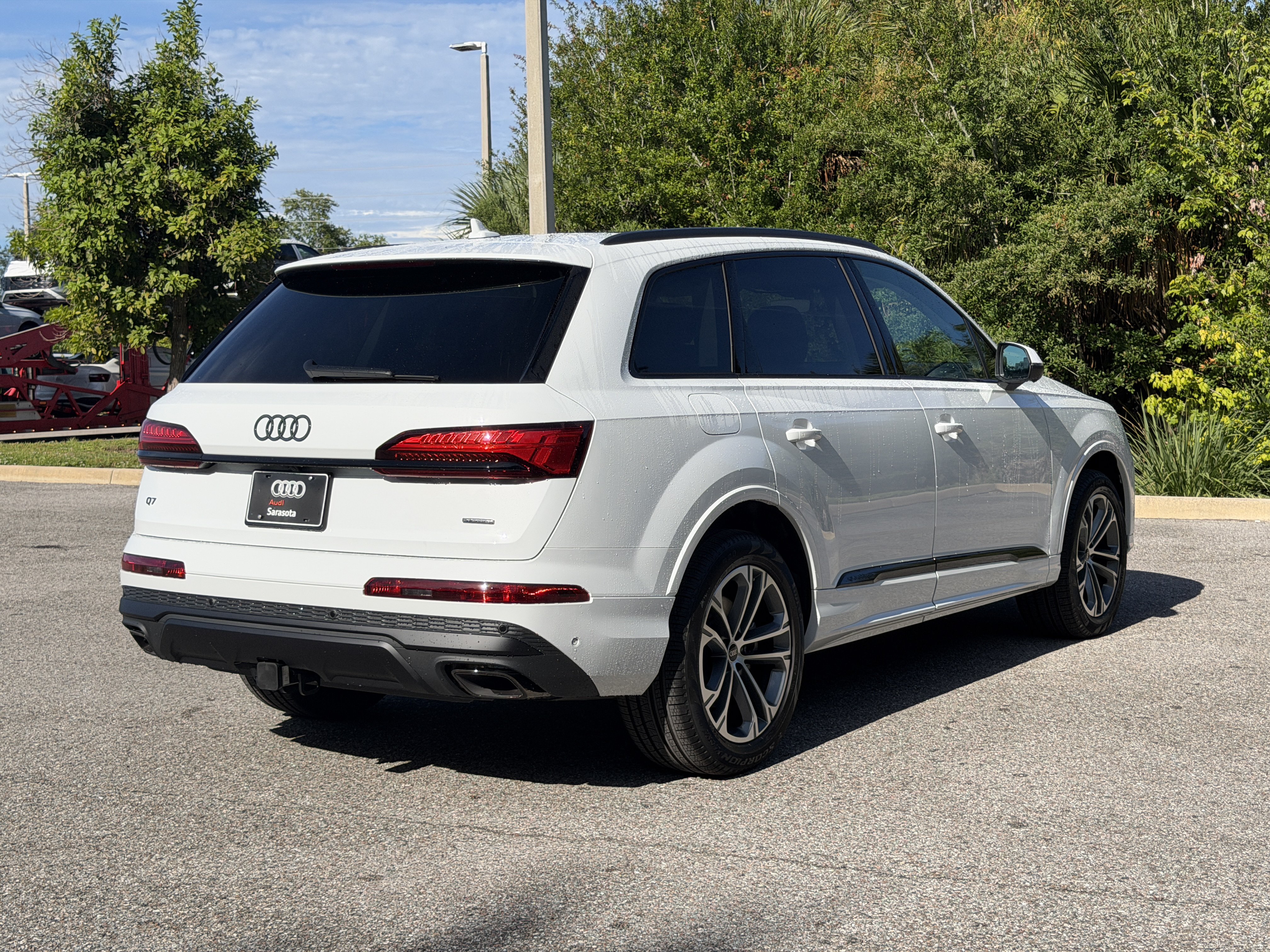 New 2026 Audi Q7 2.0T Premium AWD/4WD image 7