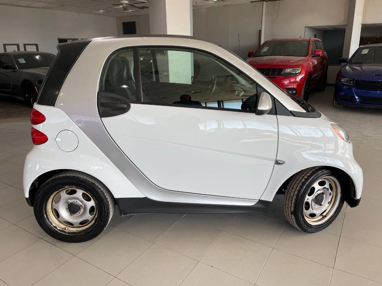 Used 2013 smart fortwo passion image 8