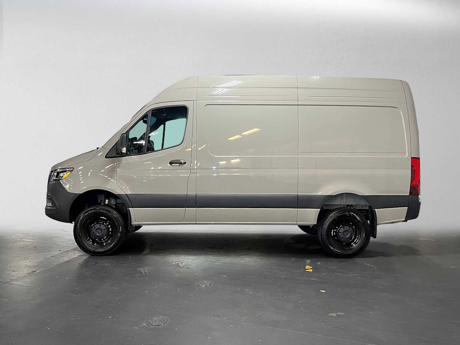 Used 2026 Mercedes-Benz Sprinter 2500 image 6