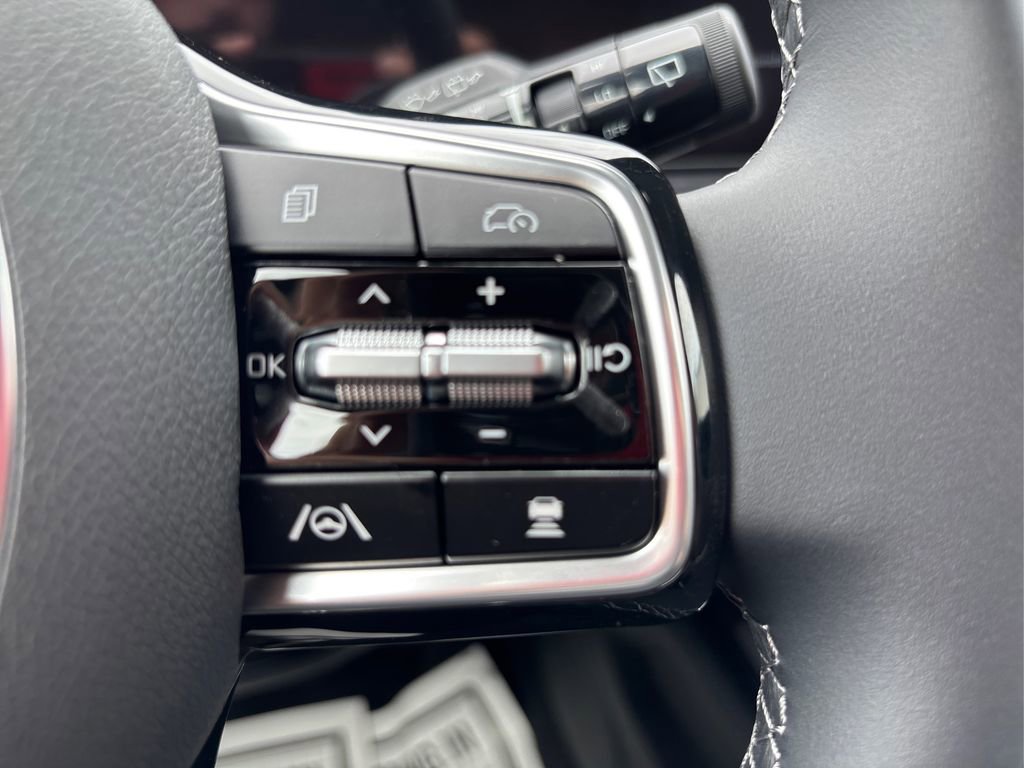 New 2025 Kia Sorento S image 14