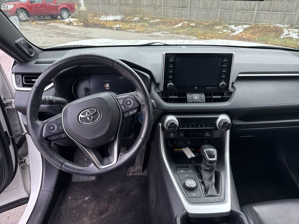 Used 2019 Toyota RAV4 XSE image 11