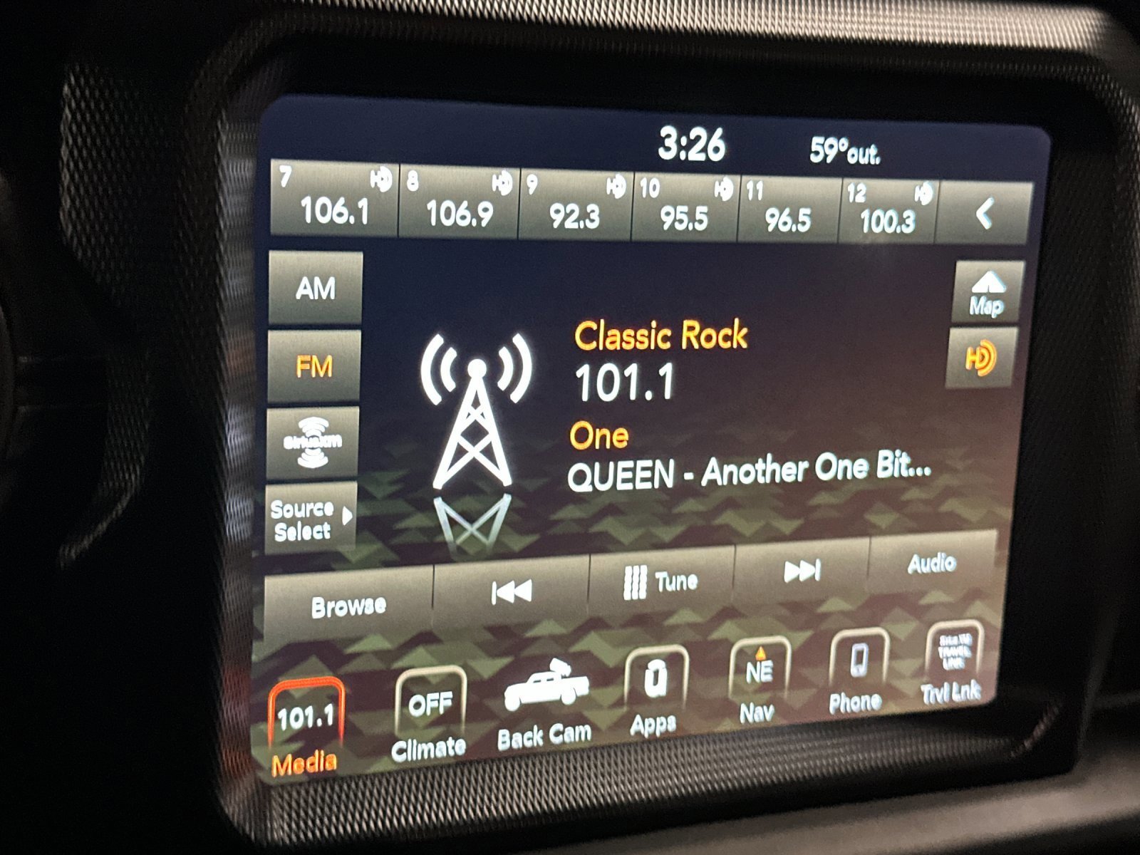 Used 2020 Jeep Gladiator Overland image 16