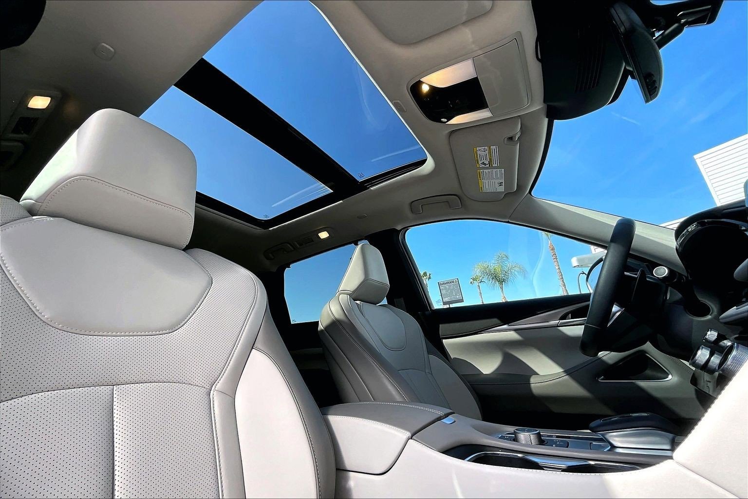 Used 2026 INFINITI QX60 Luxe w/ Cargo Package image 22