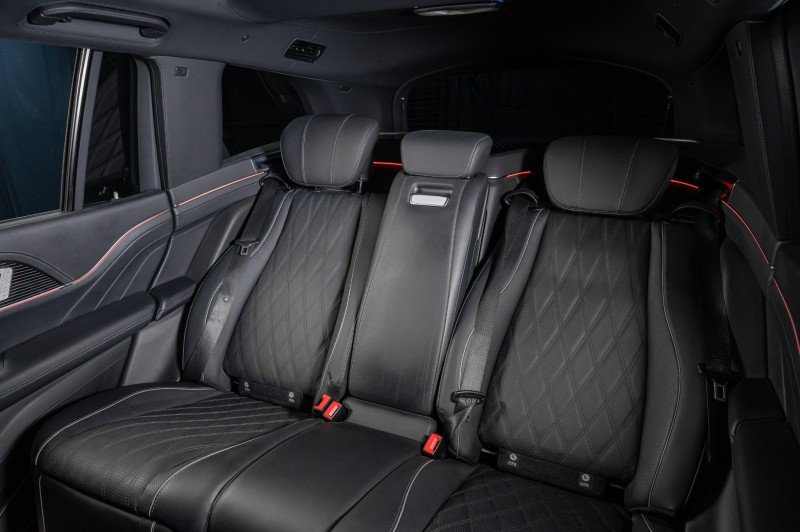 Certified 2024 Mercedes-Benz Maybach GLS 600 4MATIC image 17